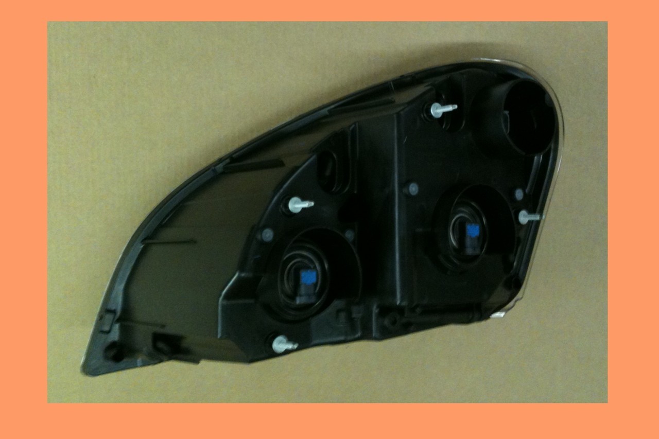320-FL001-B001R Aftermarket, Fits Freightliner Cascadia Headlight right hand - Image 2
