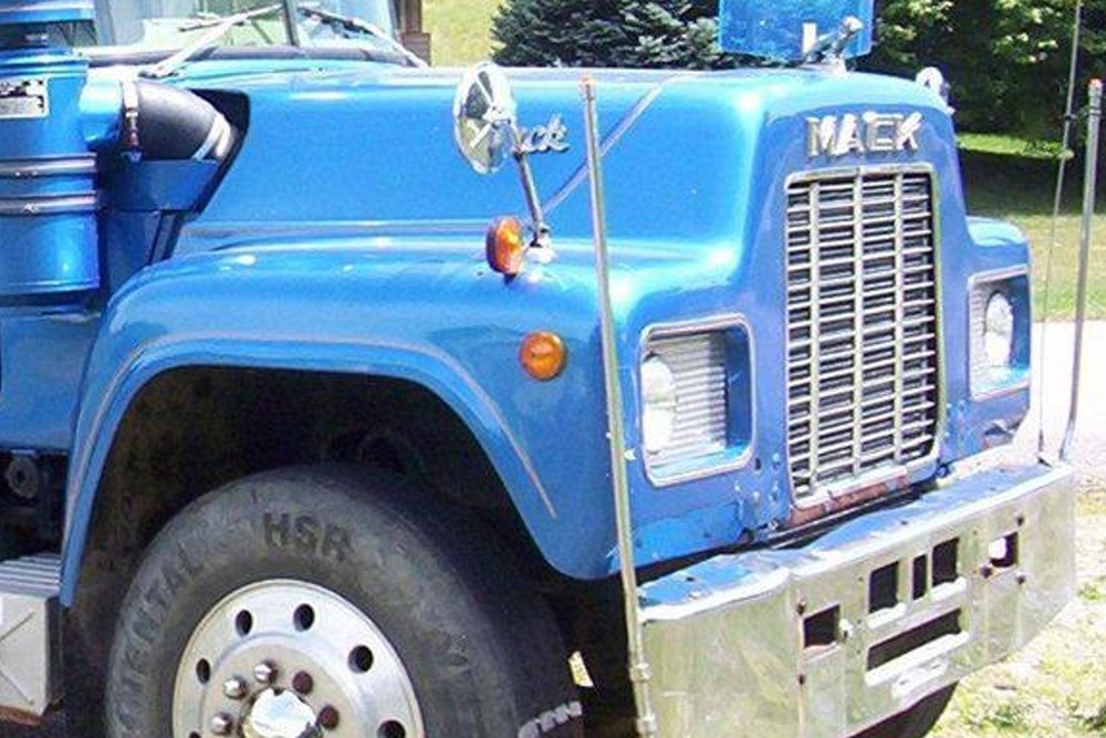 JP-M01 Aftermarket, Fits Mack R Model Hood 1982 to 1989 - Image 5