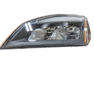Aftermarket Freightliner P4 Cascadia Headlight Driver Side